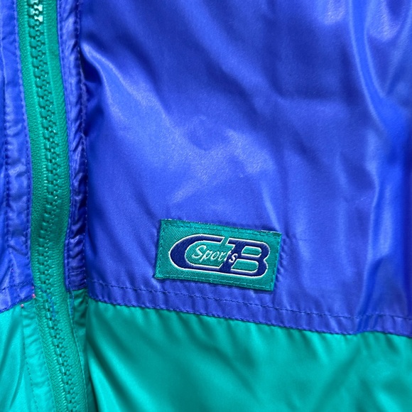 Bold Pink Puffer Jacket with Blue and Green Details - Picture 9 of 14